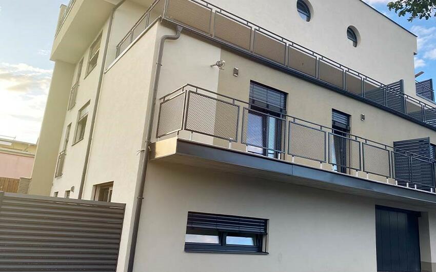 Reconstrucción de un edificio de apartamentos en Brno