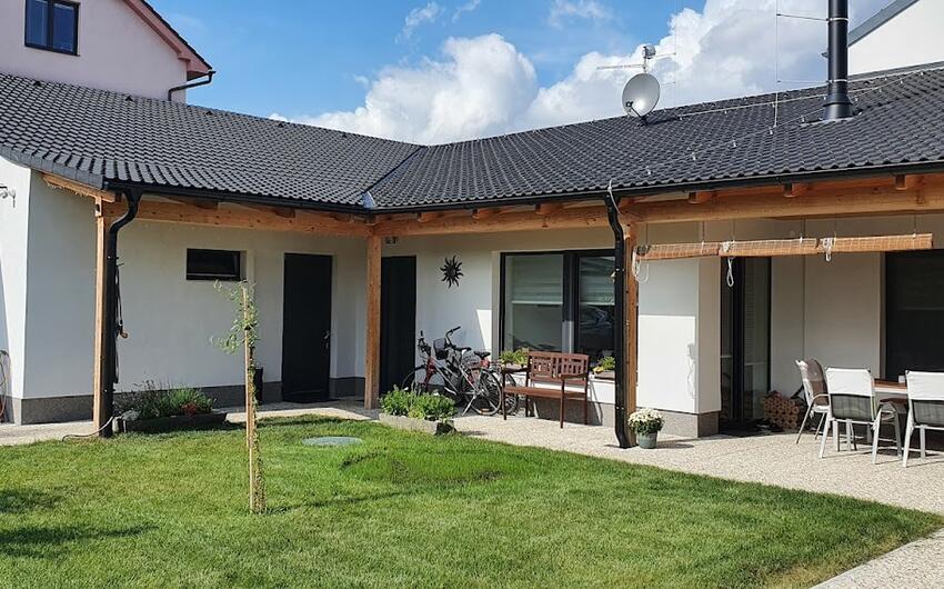 Obra nueva de un bungalow en České Budějovice